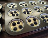 Muffinki na maślance z białą czekoladą krok przepisu 2 zdjęcie