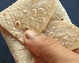 A picture of step 9 of Grill rajma paneer pocket.