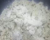 Foto langkah ke 1 dari resep Kue Bawang Renyah.