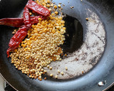 A picture of step 1 of Udipi style Sambhar.