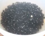 Foto del paso 1 de la receta: Porotos morochos ajeados y lubricados, es decir en ensalada