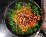 Foto del paso 4 de la receta: Tagliatelle con Kale allo Spagnolo