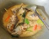 Foto langkah ke 3 dari resep Ikan Kembung Bumbu Kuning (PesmoL).
