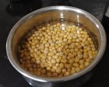A picture of step 1 of Stuffed Ragda Pattice Chat.