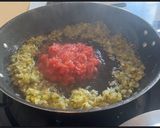 Foto del paso 3 de la receta: Arroz pilaf con secreto y langostinos