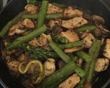 A picture of step 4 of Chicken with asparagus, mushrooms and wild rice.