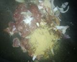 A picture of step 3 of Tomato fried rice with shredded beef.