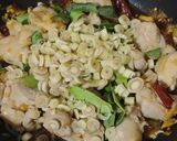 รูปขั้นตอนการทำที่ 4 ของ ไก่ผัดตะไคร้ (เผ็ด)
