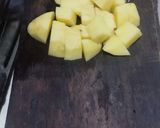 Foto langkah ke 2 dari resep Sambel Goreng Kentang Ati Ampela Ayam.