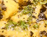 A picture of step 7 of Khaman Dhokla.