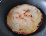 Foto del paso 1 de la receta: Huevos🍳🥰 pericos🫓 con arepa🧈🍅🧅
