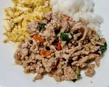 รูปขั้นตอนการทำที่ 4 ของ หมูสับผัดพริกสด ไข่ขยี้
