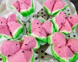 Foto langkah ke 8 dari resep Bolu Kukus semangka Mekar.
