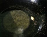 A picture of step 4 of Chole Palak.