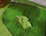 Foto langkah ke 5 dari resep Pepes Ikan Pisang-pisang Bakar.