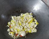 Foto langkah ke 3 dari resep Orak Arik Tahu Kuning Wortel.