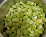 A picture of step 1 of Seasonal Fresh Tuver & hara Lehsan Ka Paratha.