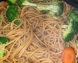 Foto del paso 4 de la receta: Fideos fritos. 🥢🥡