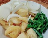Hình bước làm 2 của món Tôm rim thịt thơm