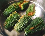 A picture of step 3 of Stuff Bitter gourd.