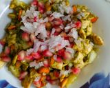 A picture of step 4 of Cheeseling bhel.