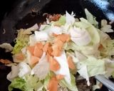 Foto langkah ke 4 dari resep Bihun goreng kakul bumbu mbo.
