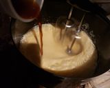 Foto del paso 1 de la receta: Bizcochuelo de café y chocolate al cognac con frutos secos low carb