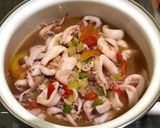 Foto langkah ke 4 dari resep Cumi masak tomat.