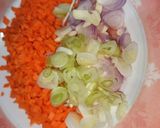 Foto langkah ke 2 dari resep Nasi goreng sayur.