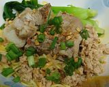 Hình bước làm 2 của món Mì trộn khô