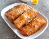 Foto langkah ke 6 dari resep Filipino Turon (Banana Lumpia).