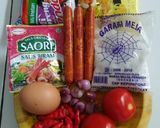 Foto langkah ke 1 dari resep Mie Sosis Sambal.