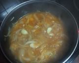 Foto del paso 3 de la receta: Contramuslos de pollo en adobo con guarnición