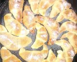 Foto del paso 9 de la receta: Medialunas de manteca