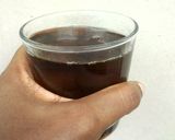 A picture of step 5 of Bitterleaf and Scent leaf Tea/ juice.