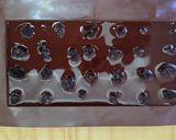 Foto del paso 2 de la receta: Chocolate con pasas de uva sultanitas 🍫 sin azúcar ni edulcorante 🍇7 de julio, día mundial del cacao