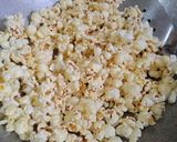 Foto langkah ke 2 dari resep Popcorn salju simpel😃.