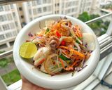 Hình bước làm 3 của món Gỏi Mực Hoa Chuối
