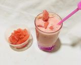 A picture of step 2 of Water melon smoothie🍉🥛.