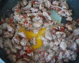 Foto del paso 5 de la receta Berenjenas rellenas de carne picada de pollo