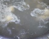 A picture of step 1 of Hot and sour soup.
