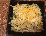 A picture of step 6 of Pub cheese pizza with chicken, spinach, and bacon.