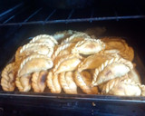 Foto del paso 4 de la receta: Empanadas de carne argentinas tipo salteñas