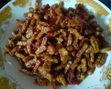 Foto langkah ke 4 dari resep Orek tempe kering manis.