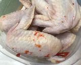 Foto del paso 1 de la receta: Alitas y costilla de res con salsa BQ