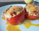Foto del paso 7 de la receta: Tomates rellenos de carne y verduras con costron de queso