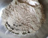 A picture of step 4 of Red pumpkin sweet gharge.