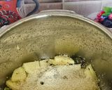 A picture of step 1 of Samak khichdi.