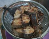 Foto langkah ke 3 dari resep Tumis ikan tongkol.