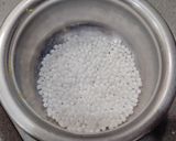 A picture of step 1 of Skimmed sago milk.